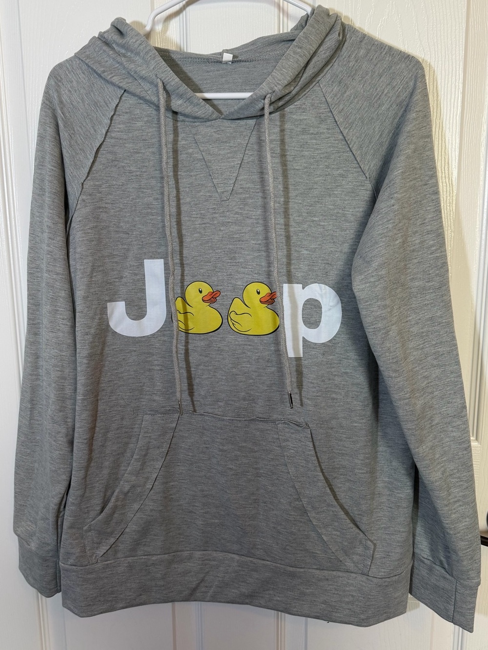 Jeep  Sweatshirt Gray White Yellow Ducks “Ain’t Nothing but a Jeep thang” M